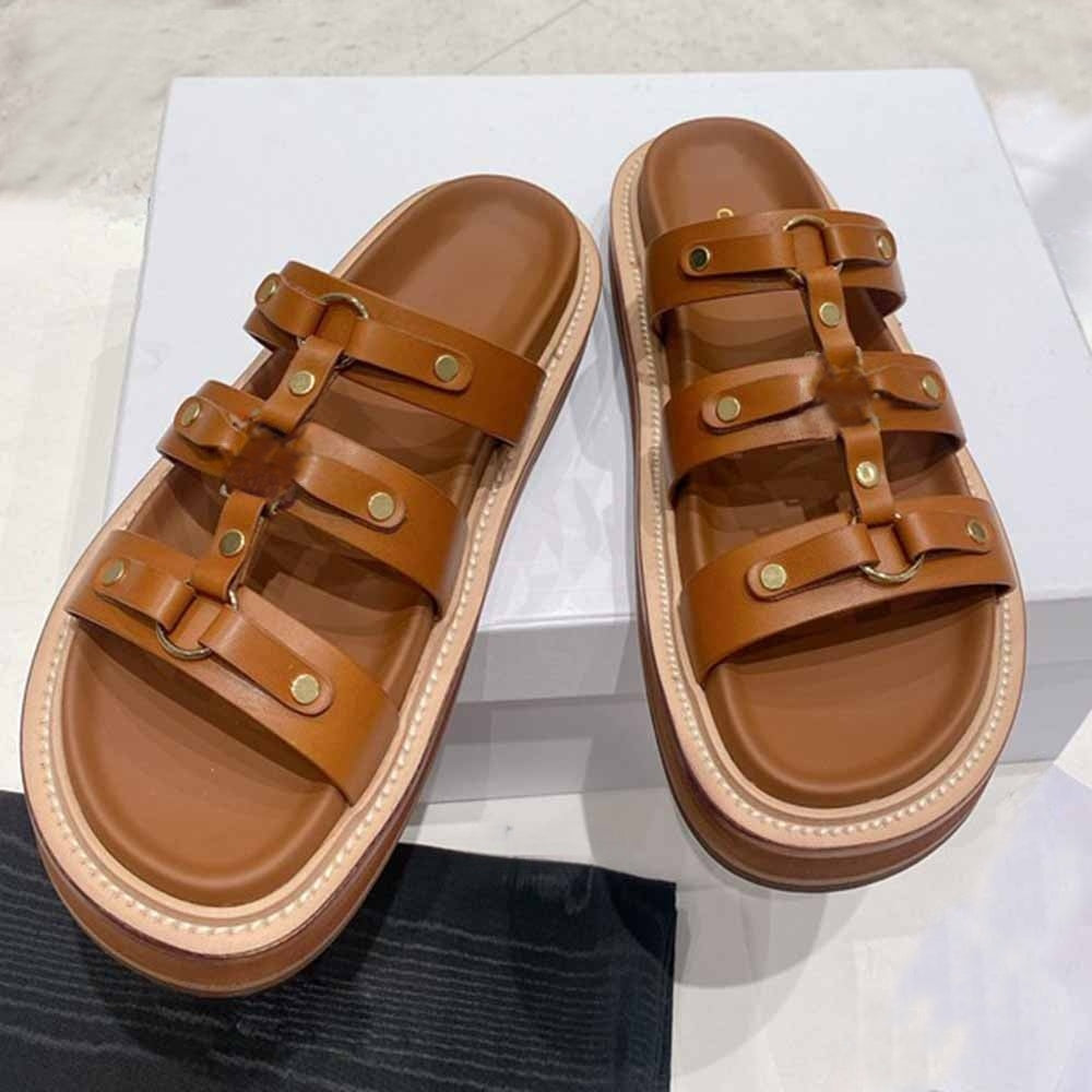 2026 New Women's Casual Metallic Decor Platform Slippers have a shoe box