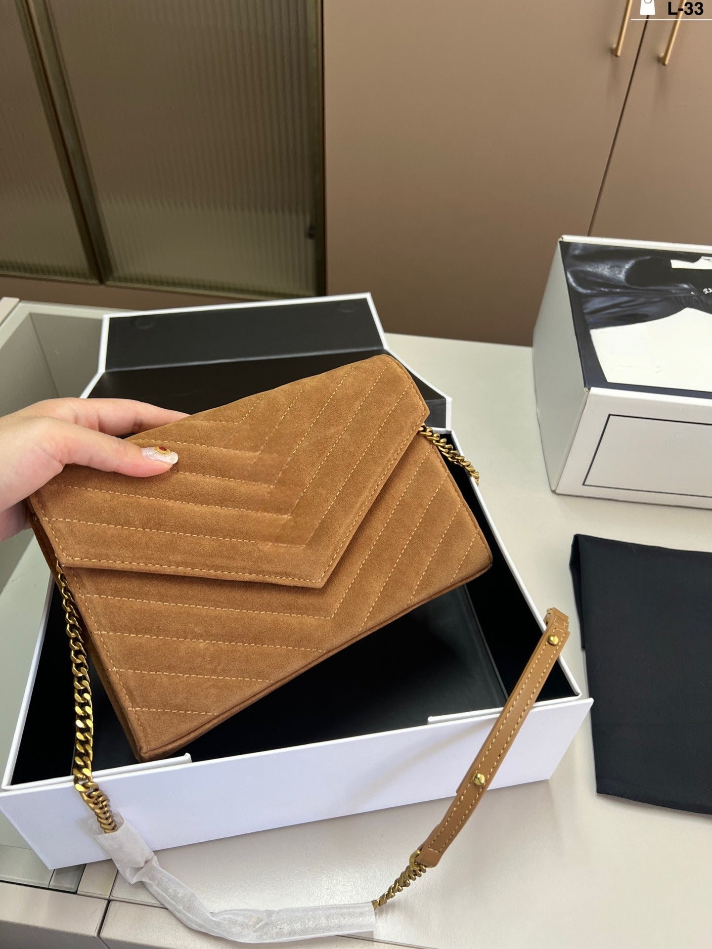 Women's new versatile chain suede crossbody bag