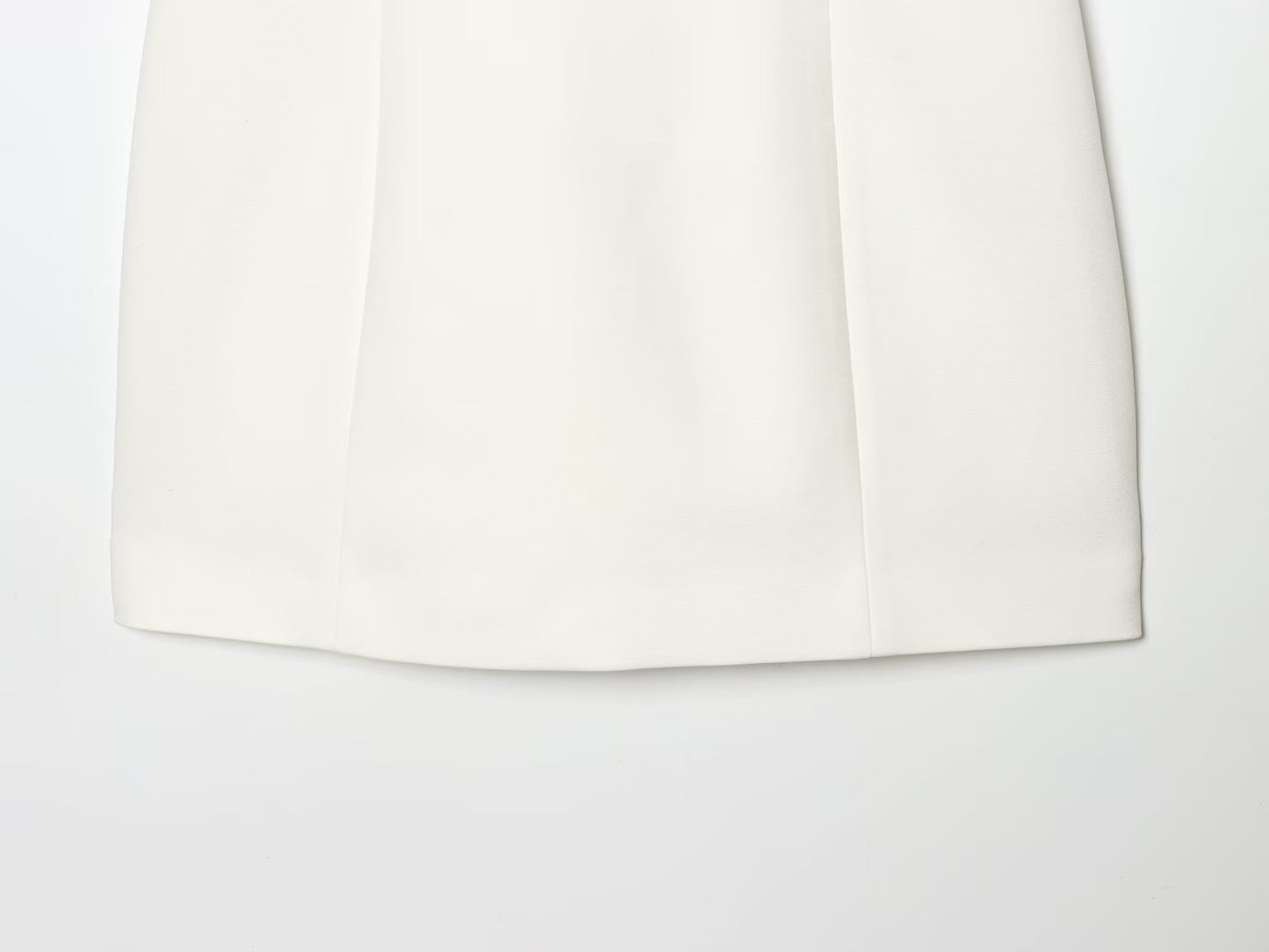Women's pleated decorative short sleeved mini dress