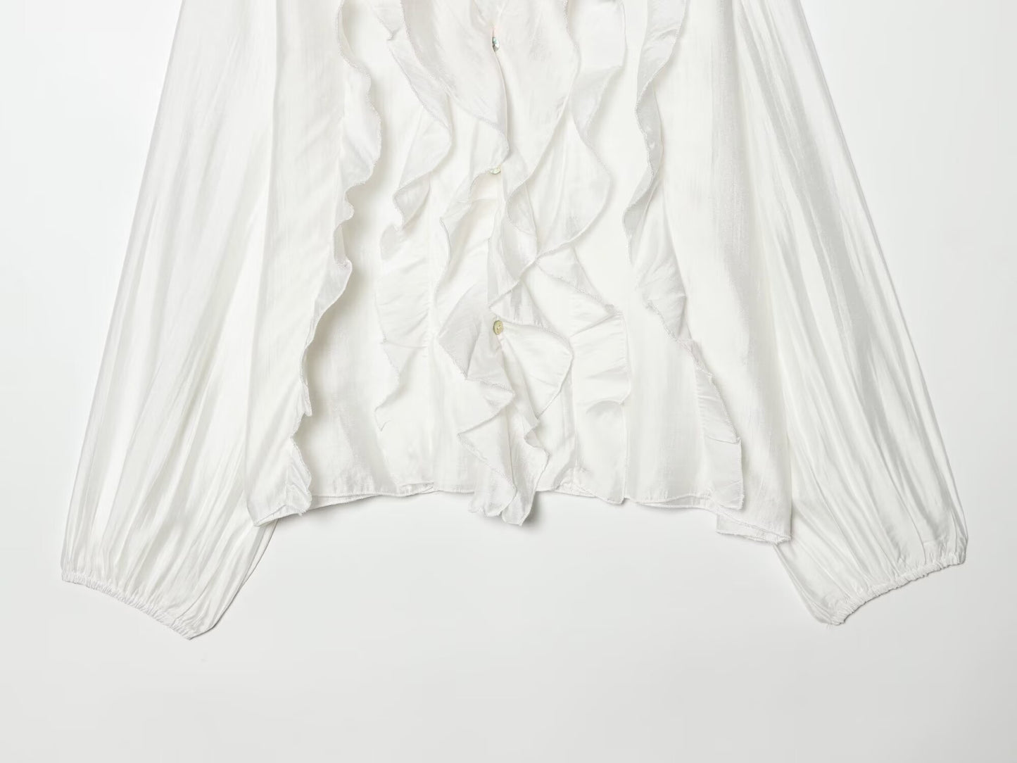Women's layered decorative V-neck shirt