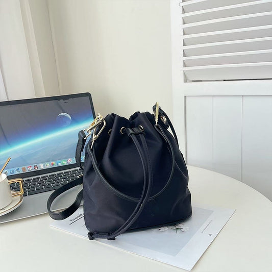 Women's 2025 Casual Joker Drawstring Design Bucket Bag Slung Retro Shoulder Bag Handbag.