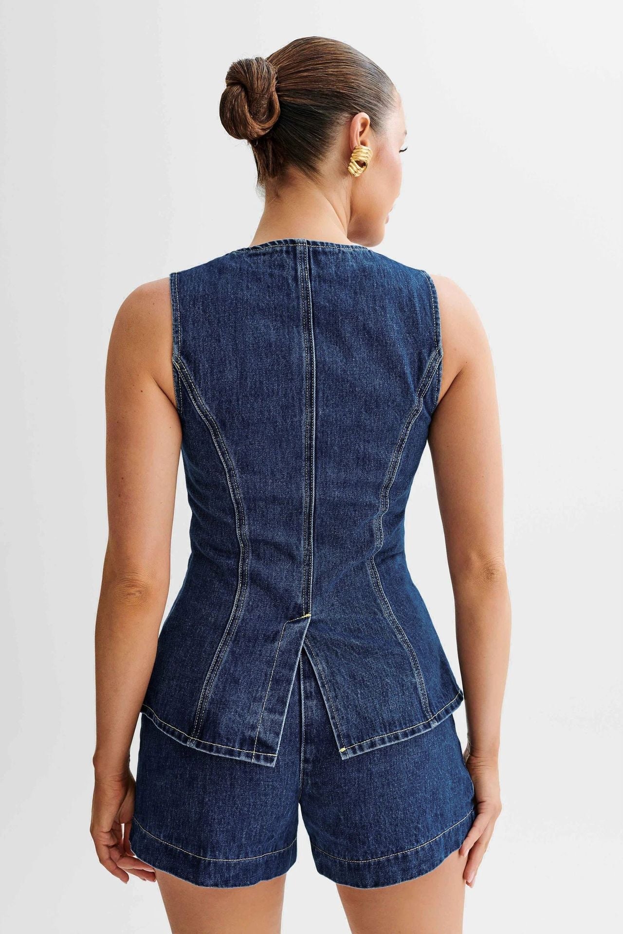 Women's New Fashion Joker Casual Sleeveless Denim Vest+high Waist Denim Shorts Suit