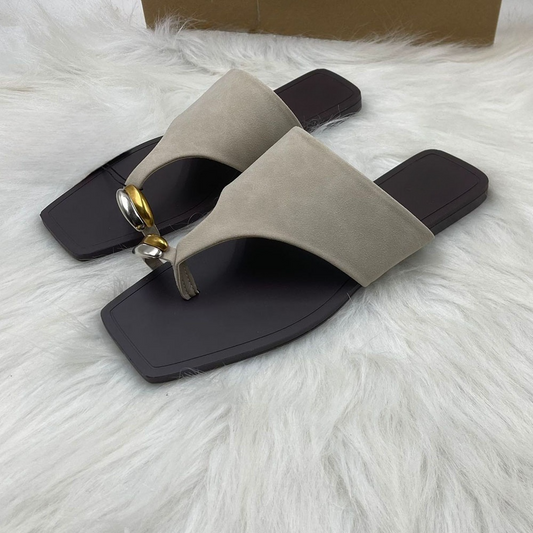 2026 Women's New Thin-soled Flat-toed Holiday Beach Sandals