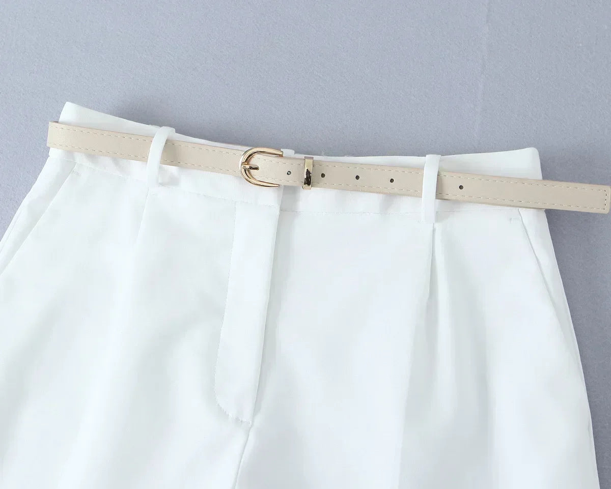Women's New Chic Fashion Belt Decoration Casual Versatile Pleated Shorts Retro High Waist Side Pocket Women's Shorts