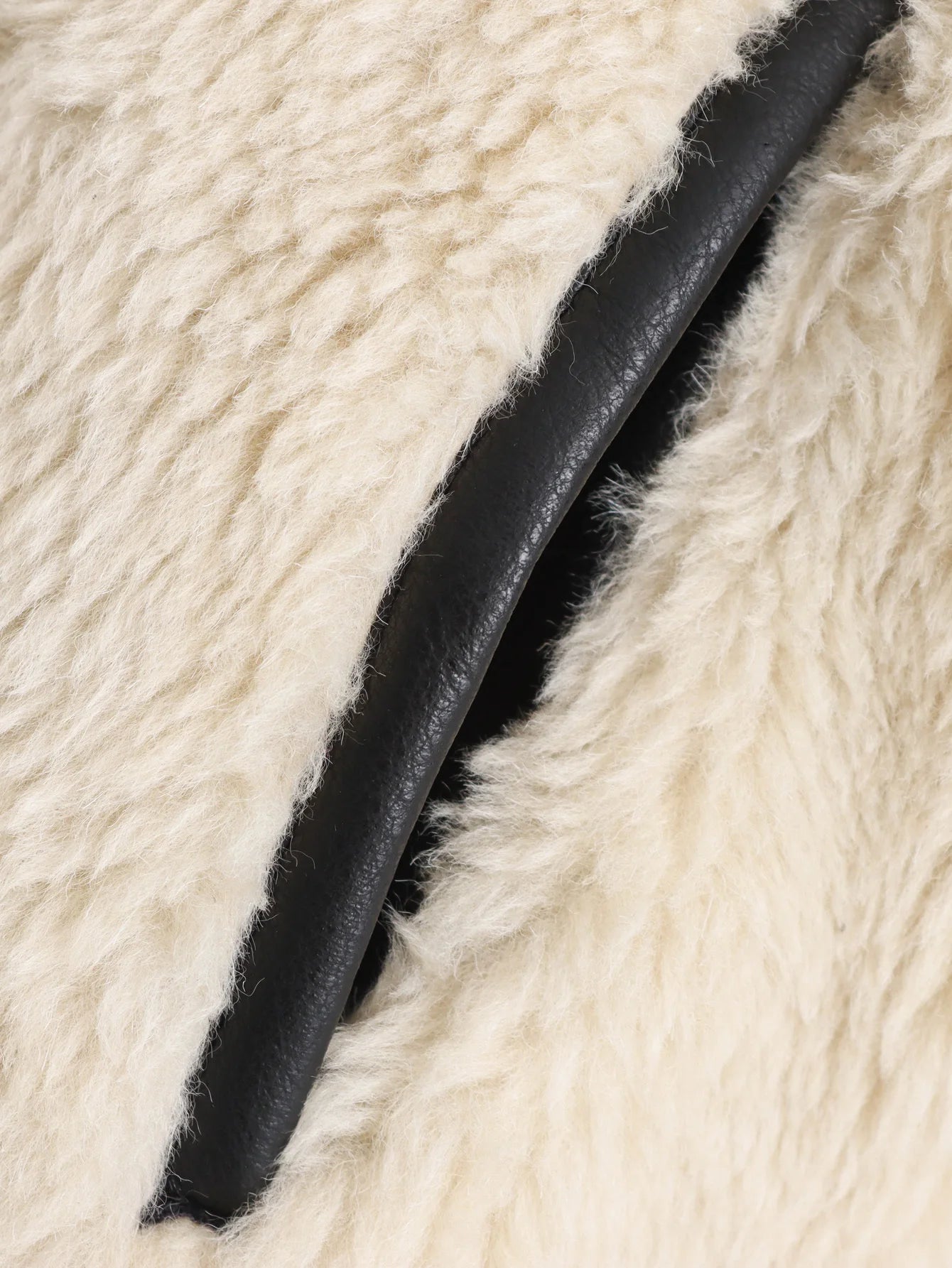 Women's new Fashion large Lapel design loose warm Fur Faux Leather jacket Coat retro long sleeved button up Female Coat chic top
