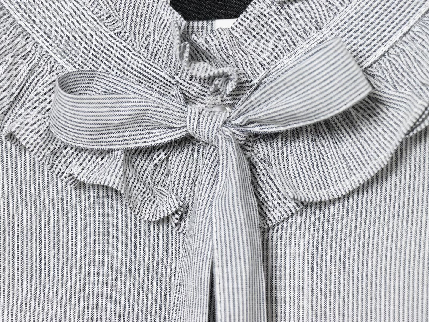 Women's bow decoration long sleeved striped top