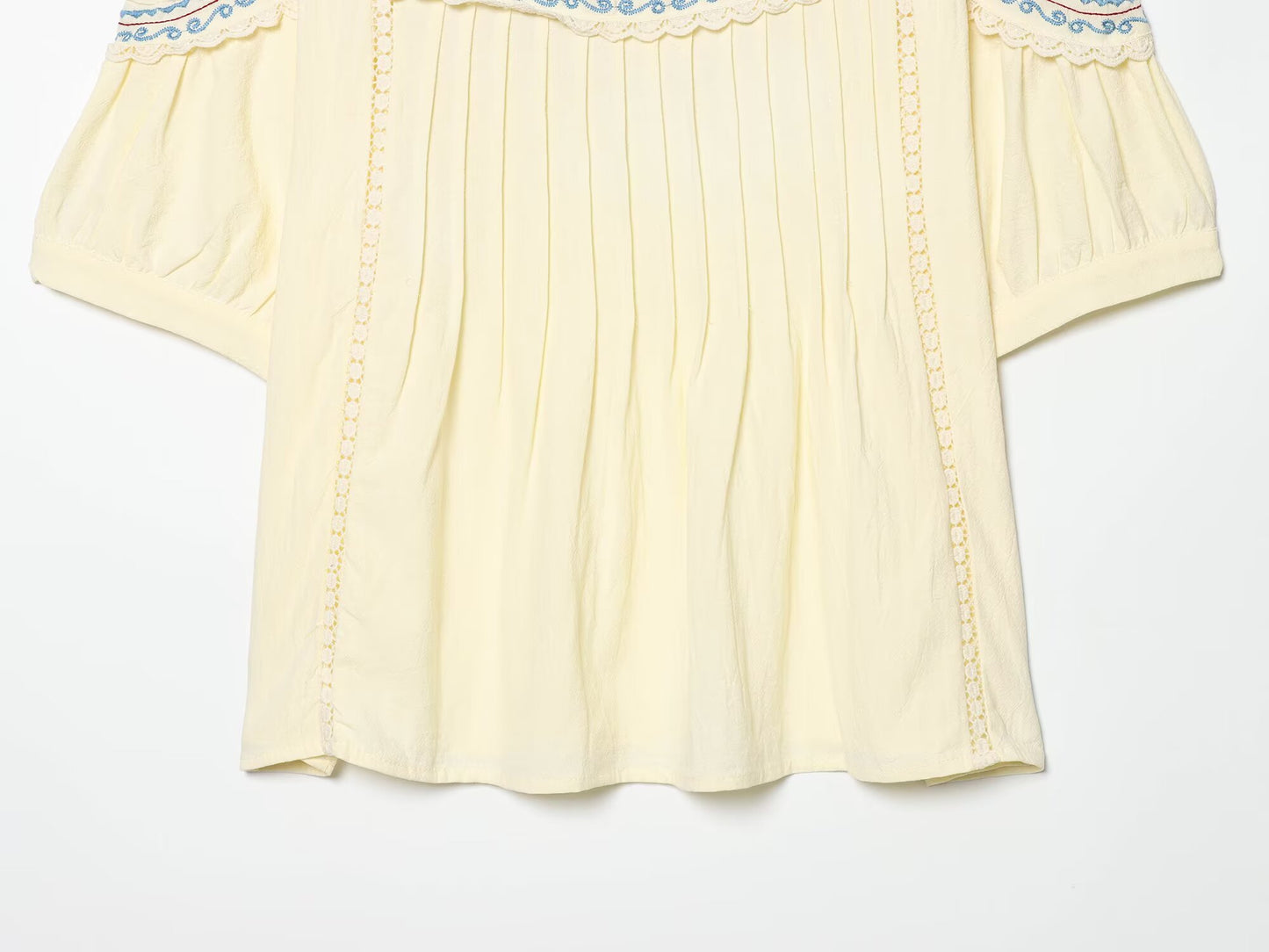 suit Women's 2 pieces linen blend embroidered top+Shorts