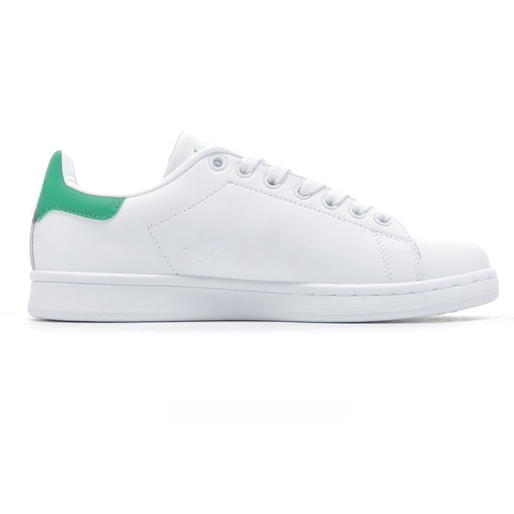 2026 women's new Joker leisure sports lace-up shoes have a shoe box