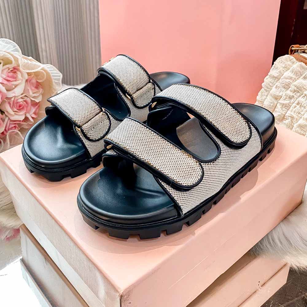 2026 ladies new fashion hook and loop color matching platform slippers have a shoe box